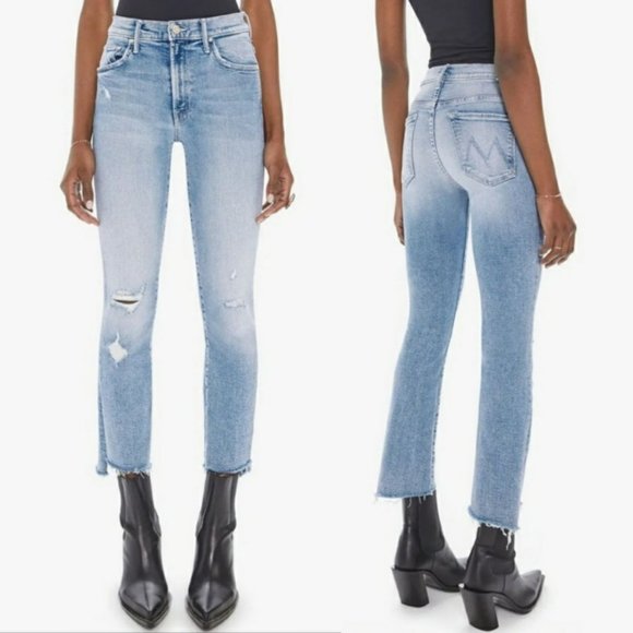 MOTHER Denim - Mother The Insider Crop Step Fray Love in a Boat Blue Jeans Light Wash Raw Hem